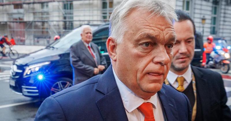 Орбан повідомив, що Служба безпеки України має намір перешкодити його ініціативі щодо опитування громадян про можливість вступу України до Європейського Союзу.