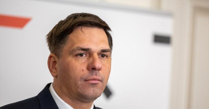 У Литві було звільнено міністра Адомавічюса, який не погодився висловитися щодо приналежності Криму.