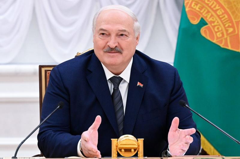 Лукашенко прагне обговорити з Міністерством закордонних справ Литви питання, що стосується випуску вантажівок.