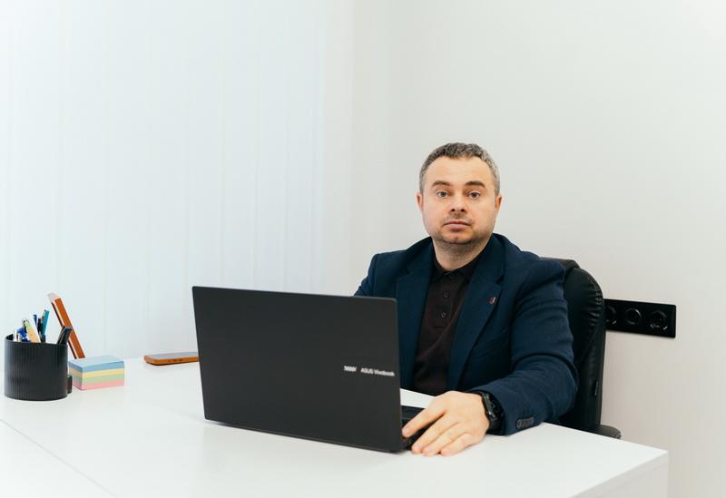 Проректор УКД роз'яснив суть закону про академічну доброчесність.