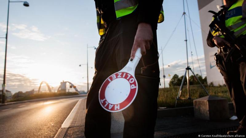 Кількість людей, які подають заяви на отримання притулку в Німеччині, знизилась. Які ж можуть бути причини цього явища?