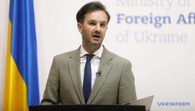 Важливо підходити до викликів, що постають перед Україною на шляху до Європейського Союзу, з холодним розумом і практичним підходом, зазначив представник Міністерства закордонних справ.