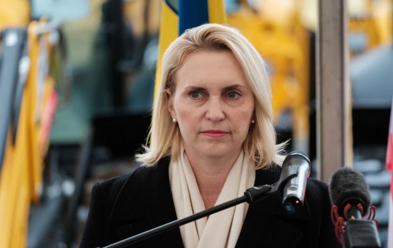 Екс-посол США в Україні пояснила, чому вирішила піти у відставку: як до цього причетний Трамп.