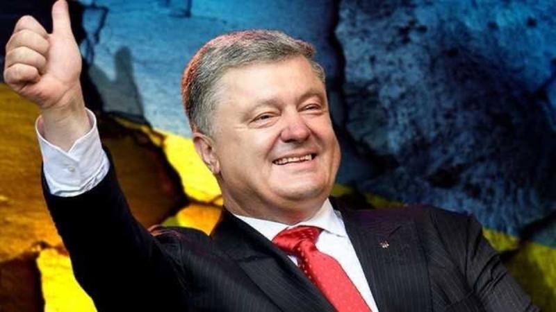 Згідно з результатами опитування, довіра до Порошенка знизилася до майже 80% серед українців.