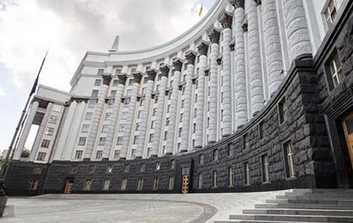 Біг на місці під час війни: уряд знову реорганізує та закриває міністерства, - ZN