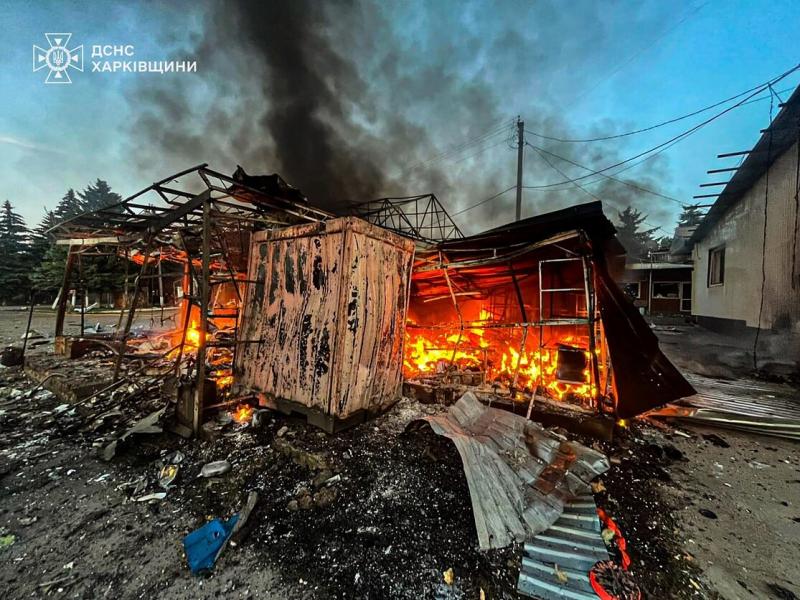 Українські безпілотники завдали удару по Новочеркаській ГРЕС та залізничному вузлу, в той час як Росія обстрілювала територію України.