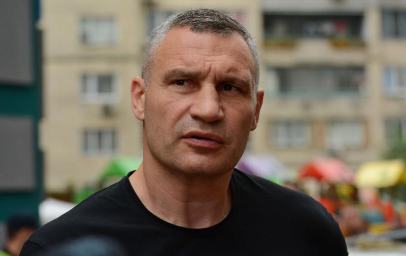 Віталій Кличко поділився інформацією про своє особисте життя та розповів, чи є у нього романтичні стосунки на сьогодні.