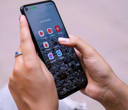 Збільшення підписників у Телеграм: аналіз 6 платформ, потенційних загроз та переваг.