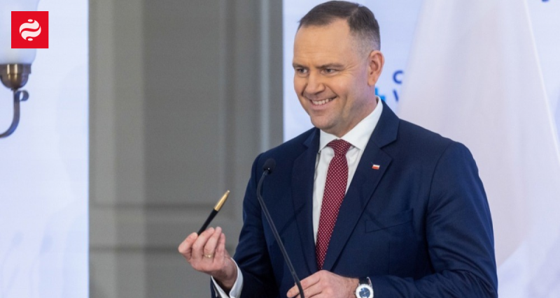 Президент вперше проведе зустріч з контроверсійним лідером Польщі.