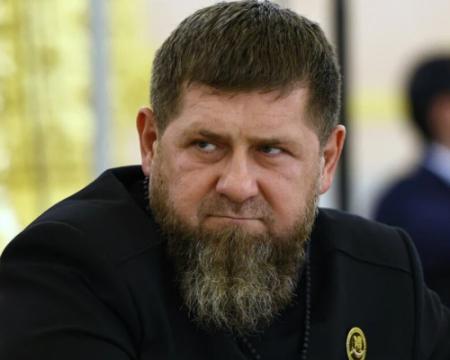 Рамазана Кадирова терміново шпиталізували в Москві, повідомляють джерела.