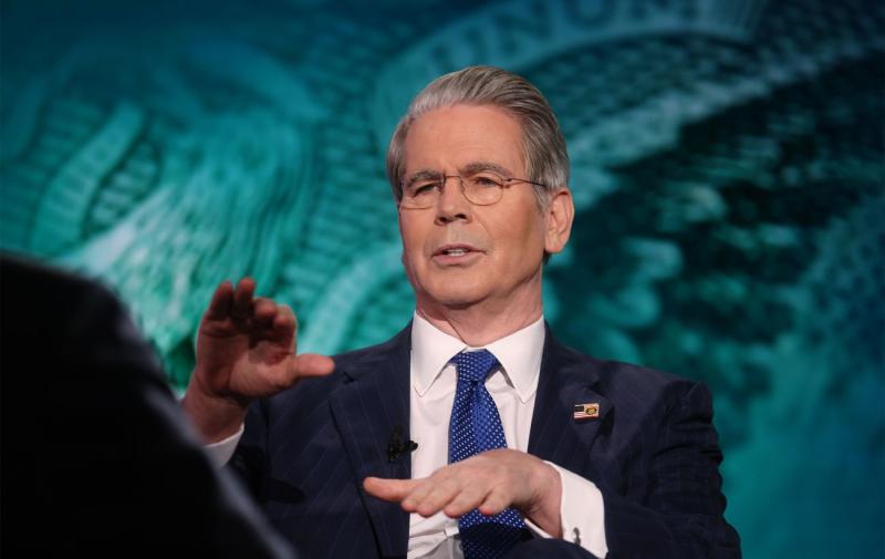 Міністерство фінансів США обмірковує варіант скасування санкцій щодо іранських нафтових поставок.