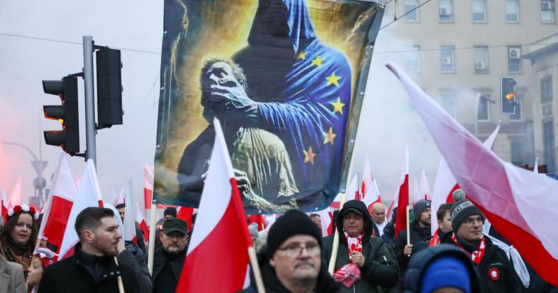 Схована небезпека: хто в Польщі прагне відокремлення від ЄС і чи реальний Polexit?