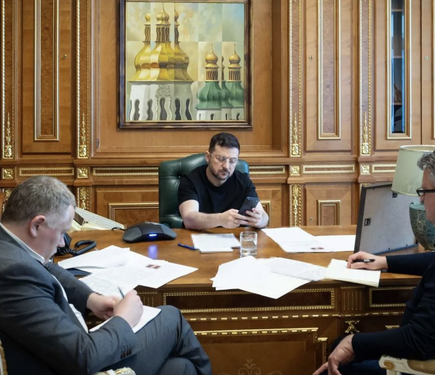 Зеленський висловив своє незадоволення щодо довіри США до Путіна.