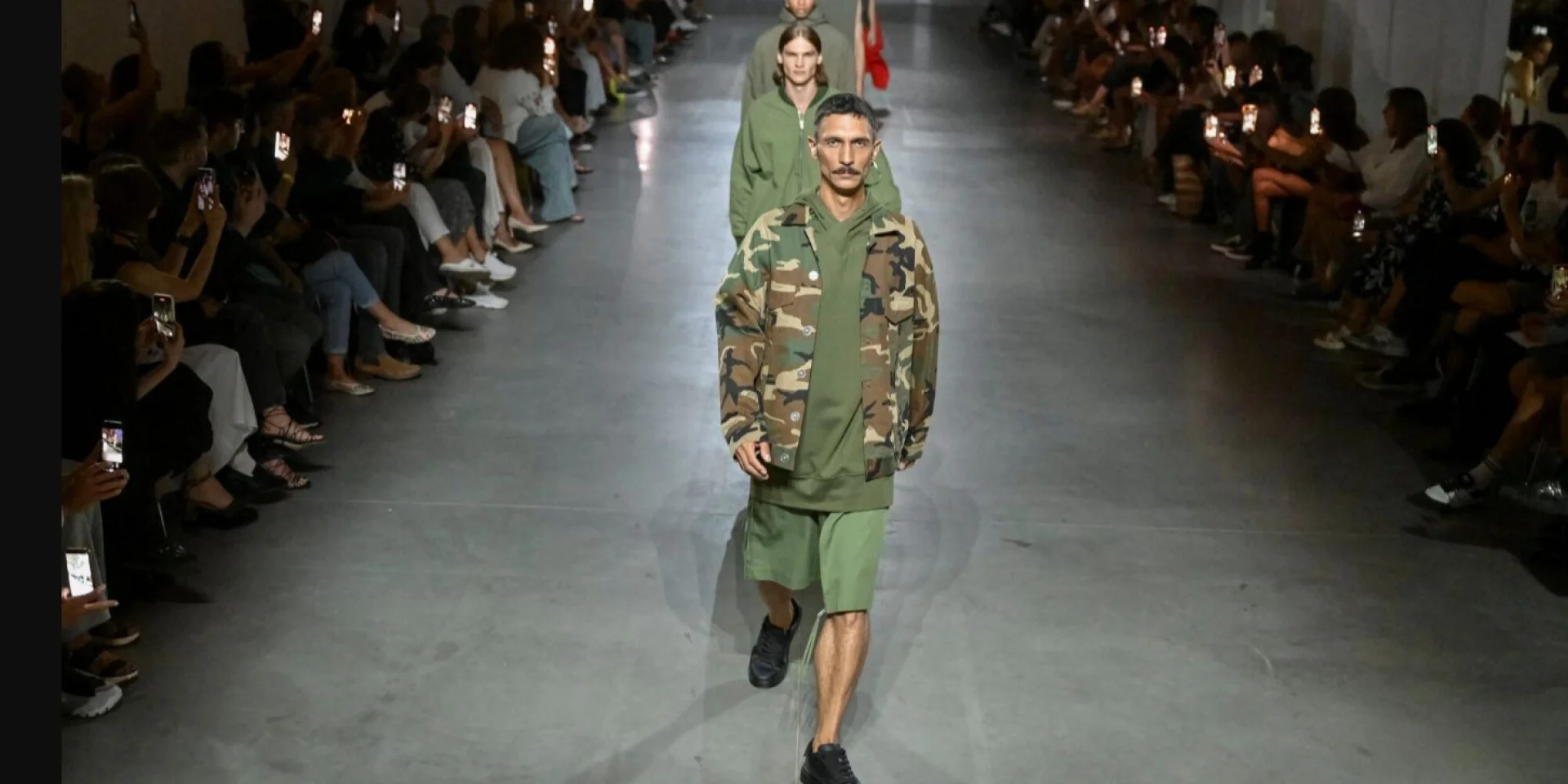 Від Balenciaga до українських брендів: як камуфляж став основою для мільярдного бізнесу.
