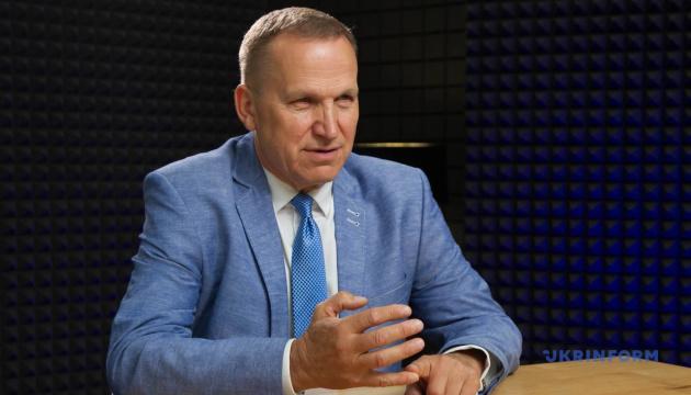 Дипломат: Нам слід обережно і настирливо доводити Сполученим Штатам, що підтримка України відповідає їхнім стратегічним інтересам.