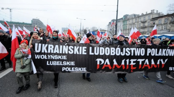 Поляки визначили Волинську трагедію як основну причину погіршення відносин з українцями.