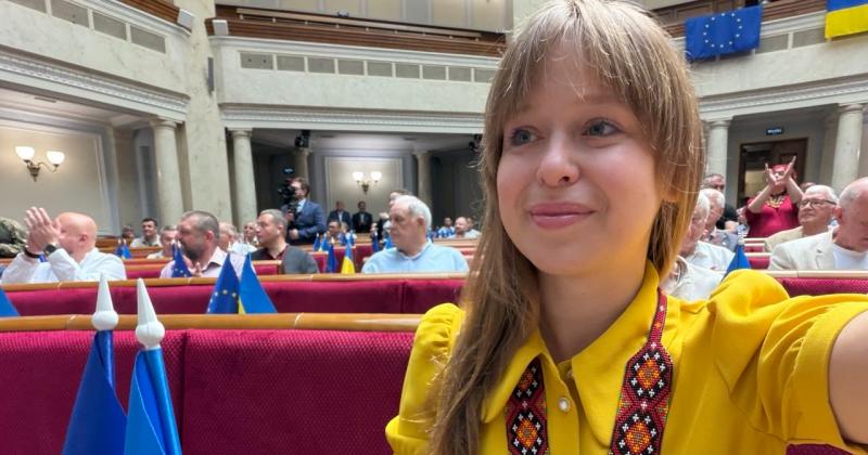 Відмова від батьківських прав та вимога аліментів: народна депутатка Ясько звернулася до суду проти Саакашвілі.