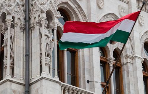 Угорщина все ще перешкоджає відкриттю кластерів 4 і 5 для України, повідомляють ЗМІ.